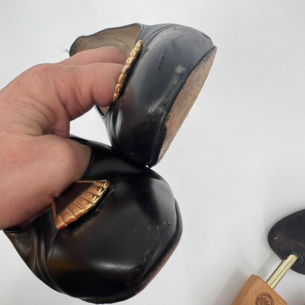 Vintage Salvatore Ferragamo Black Pumps with Gold Accent Size 8.5 B - Picture 12 of 13